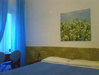 Pensión Ares 3*